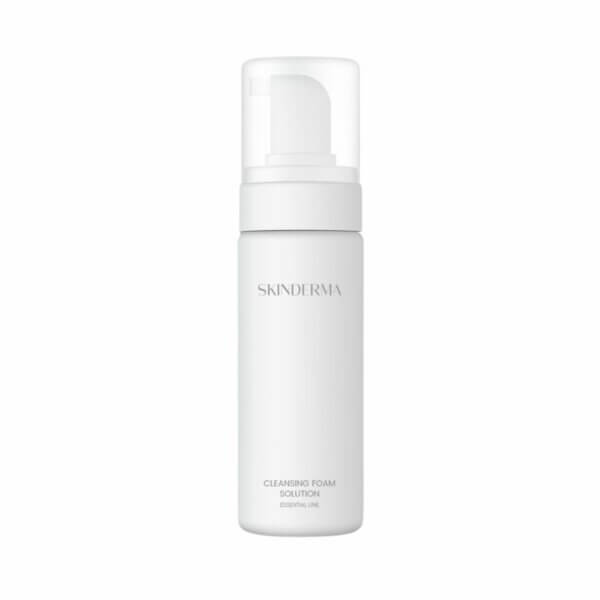 reinigungsschaum-lösung-200ml-essential-line-skinderma-freigestellt